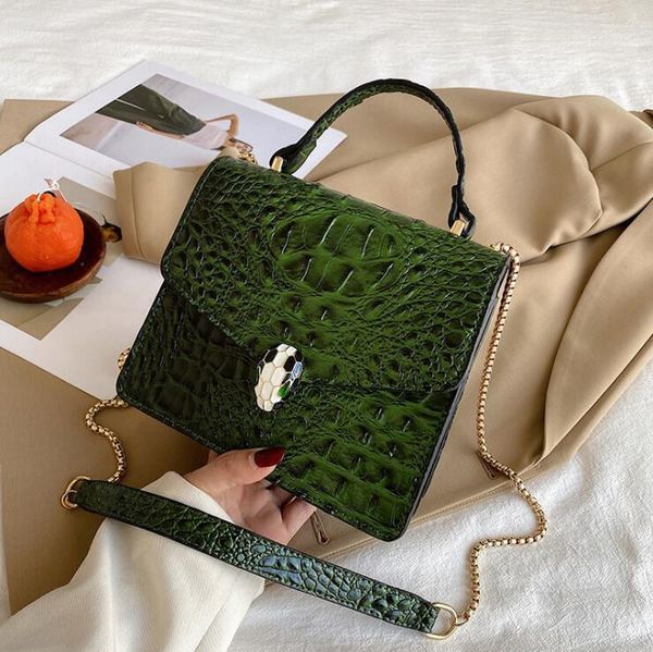 women shoulder bags european elegant solid color leather handbag simple atmospheric pressure flower womens handbags street personality allig, Black;red
women shoulder bags european elegant solid color leather handbag simple atmospheric pressure flower womens handbags street personality allig, Black;red
