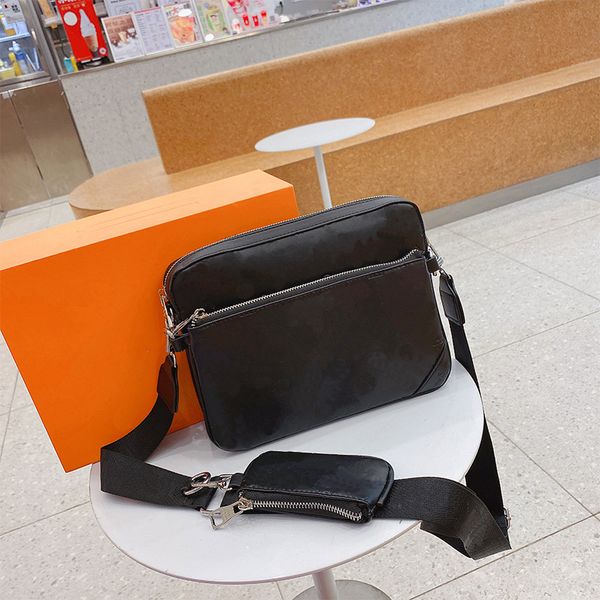 printed design luxury men's bags european and american fashion women's designer shoulder bags high-quality large-capacity messenge
printed design luxury men's bags european and american fashion women's designer shoulder bags high-quality large-capacity messenge