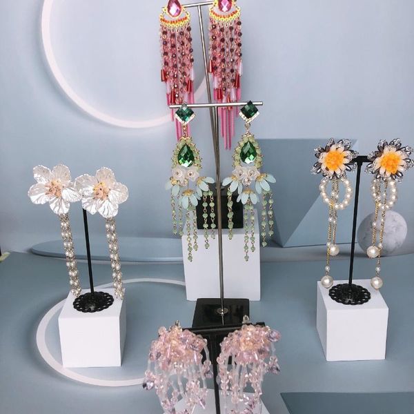 Dangle & Chandelier Fashion Clear Branch Flower Earrings For Women Korean Style White Purple Crystal Pendientes Jewelry Wholesale, Silver
Dangle & Chandelier Fashion Clear Branch Flower Earrings For Women Korean Style White Purple Crystal Pendientes Jewelry Wholesale, Silver
