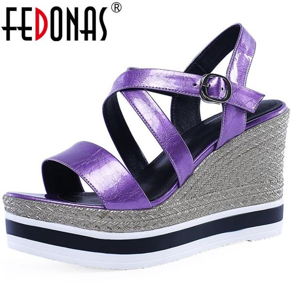 mixed colors wedged platforms sandals for girls metal buckle high heels pumps casual party shoes woman, Black
mixed colors wedged platforms sandals for girls metal buckle high heels pumps casual party shoes woman, Black