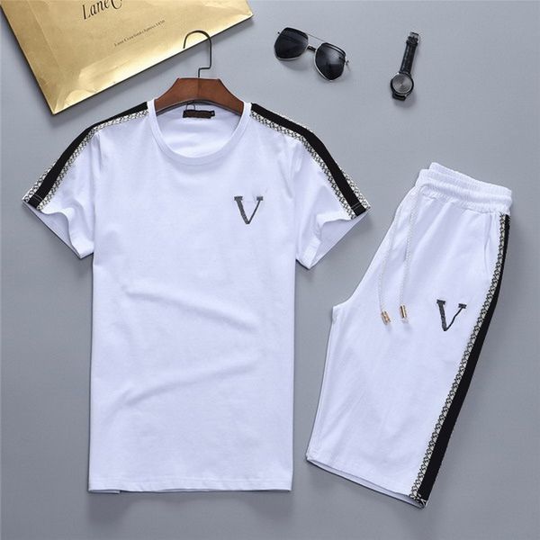 2021 mens tracksuit with letters embroidery tees women summer sportswear short sleeves pullover jogger pants suits o-neck sportsuit, Gray
2021 mens tracksuit with letters embroidery tees women summer sportswear short sleeves pullover jogger pants suits o-neck sportsuit, Gray