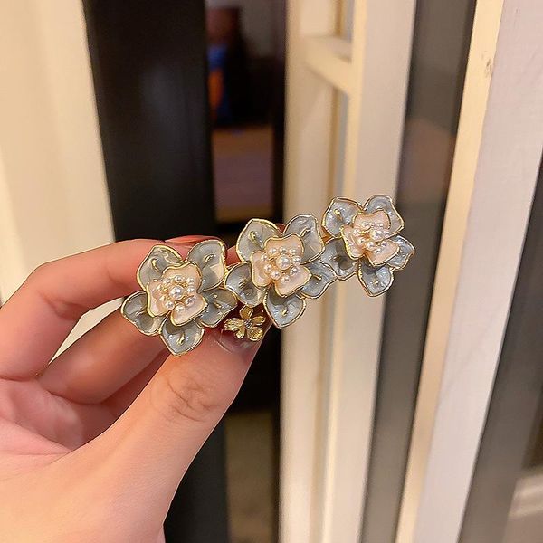 hair clips & barrettes temperament pearl drop oil flower side clip hairpin female retro simple fashion accessories, Golden;silver
hair clips & barrettes temperament pearl drop oil flower side clip hairpin female retro simple fashion accessories, Golden;silver