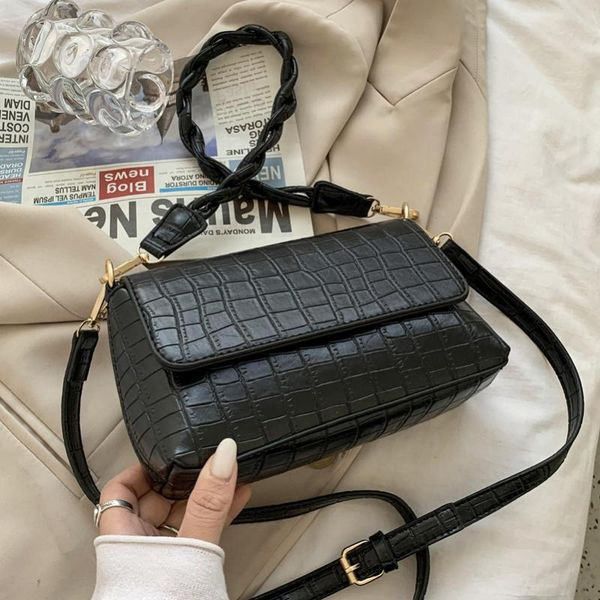 the autumn and winter hand bags women casual brand retro crossbody for pu all-match high capacity handle bag cross body
the autumn and winter hand bags women casual brand retro crossbody for pu all-match high capacity handle bag cross body