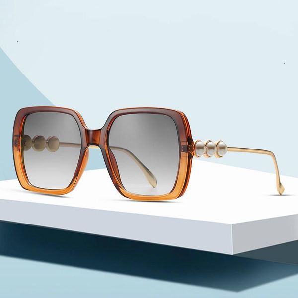 sunglasses 2021 fashion vintage cool shield women in classic design pearl frame lady oculos the sun, White;black
sunglasses 2021 fashion vintage cool shield women in classic design pearl frame lady oculos the sun, White;black
