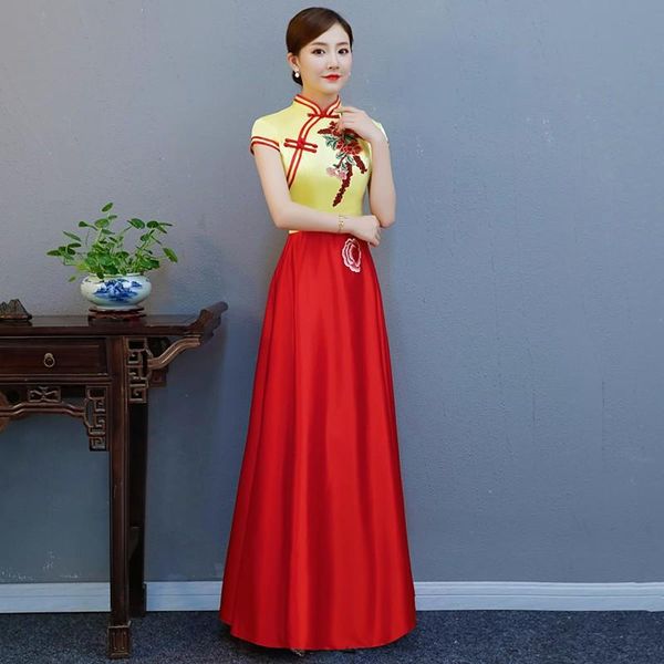female exquisite flower appliques novelty qipao vintage button trim long formal party dress elegant mandarin collar banquet gown ethnic clot, Red
female exquisite flower appliques novelty qipao vintage button trim long formal party dress elegant mandarin collar banquet gown ethnic clot, Red