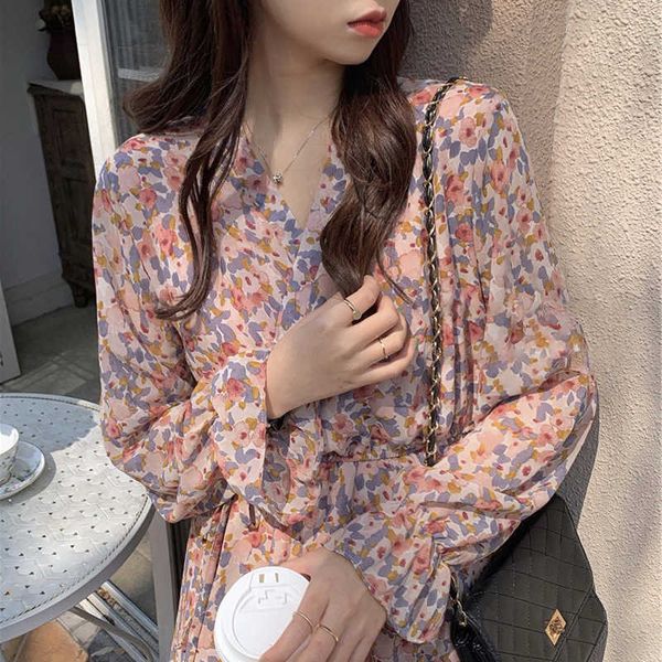 long skirt early autumn women's wear 2021 small french sweet floral drs with long sleev at the bottom, Black;gray
long skirt early autumn women's wear 2021 small french sweet floral drs with long sleev at the bottom, Black;gray