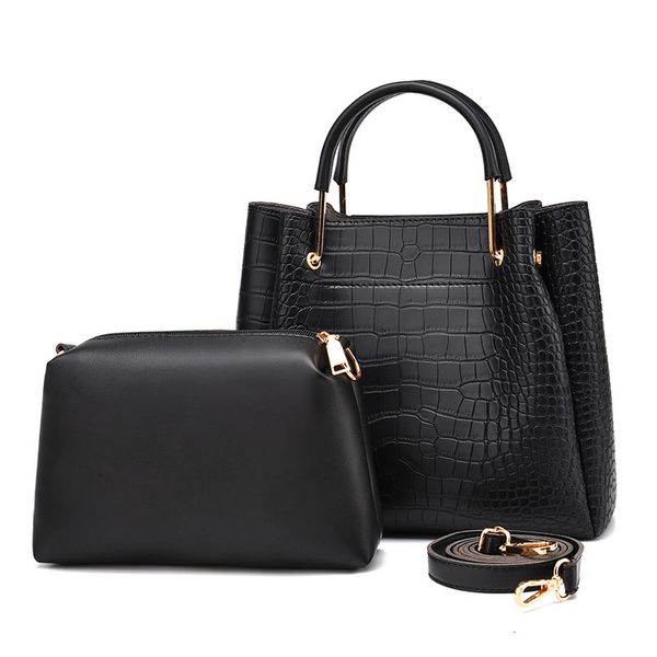 handbag air bag women's alligator single shoulder in autumn and winter 2021, Black;red
handbag air bag women's alligator single shoulder in autumn and winter 2021, Black;red