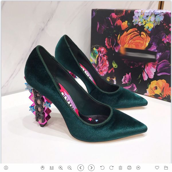 2021 good quality fashion women luxurys designers shoes designer sandals womens luxury high heels sandal dress shoess with box size 35-41 -h, Black
2021 good quality fashion women luxurys designers shoes designer sandals womens luxury high heels sandal dress shoess with box size 35-41 -h, Black