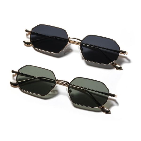 metal small square frame fashion 2021 sunglasses for men and women casual ladies glasses uv400, White;black
metal small square frame fashion 2021 sunglasses for men and women casual ladies glasses uv400, White;black