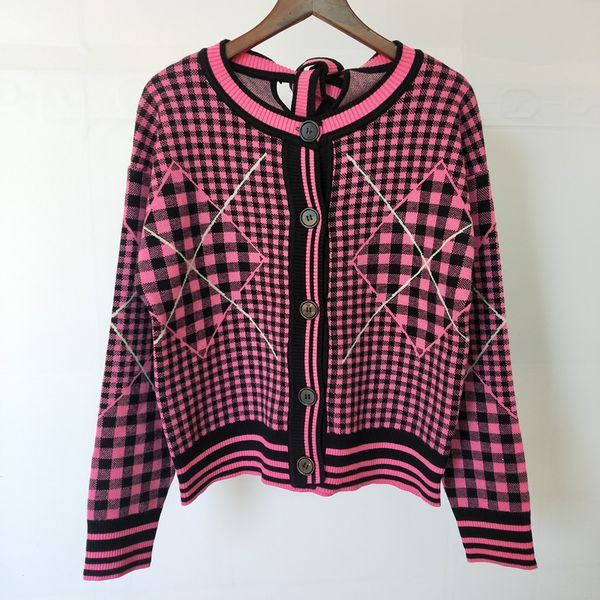 59% off factory outlet store plaid diamond crew neck back lace cardigan for women in autumn and winter, White;black
59% off factory outlet store plaid diamond crew neck back lace cardigan for women in autumn and winter, White;black