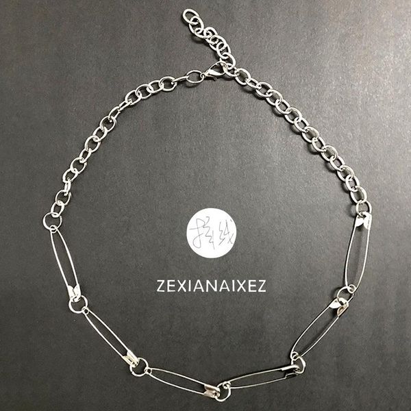 clip stitch short adjustable alloy necklace for men and women pendants goth wholesale choker halloween chokers, Golden;silver 
clip stitch short adjustable alloy necklace for men and women pendants goth wholesale choker halloween chokers, Golden;silver