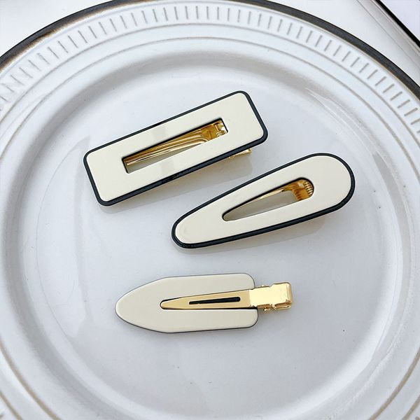 middle size black white square water drop shape hair clamps european acetic acid hollow out bang claw clips women headdress contrast color p, Slivery;golden
middle size black white square water drop shape hair clamps european acetic acid hollow out bang claw clips women headdress contrast color p, Slivery;golden