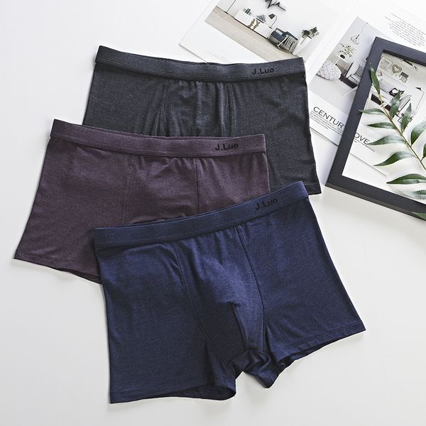 solid color seamless men's underwear cotton yizu middle waist and breathable boxer pants, Black;white
solid color seamless men's underwear cotton yizu middle waist and breathable boxer pants, Black;white