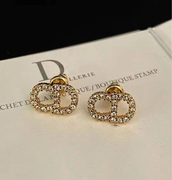 design jewelry full of diamond letters classic temperament fashion net red earrings self sale, Golden
design jewelry full of diamond letters classic temperament fashion net red earrings self sale, Golden