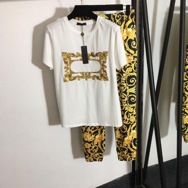 women's two piece pants set tracksuit women summer letter printed clothes 2021 short sleeveand jogger suit outfits, White
women's two piece pants set tracksuit women summer letter printed clothes 2021 short sleeveand jogger suit outfits, White