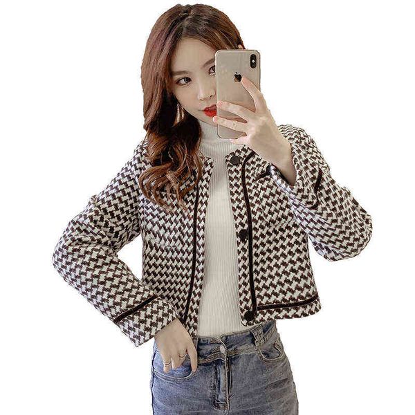2021 autumn and winter korean version loose temperament single breasted small fragrant wind thousand bird lattice woolen et women's, Black;brown
2021 autumn and winter korean version loose temperament single breasted small fragrant wind thousand bird lattice woolen et women's, Black;brown