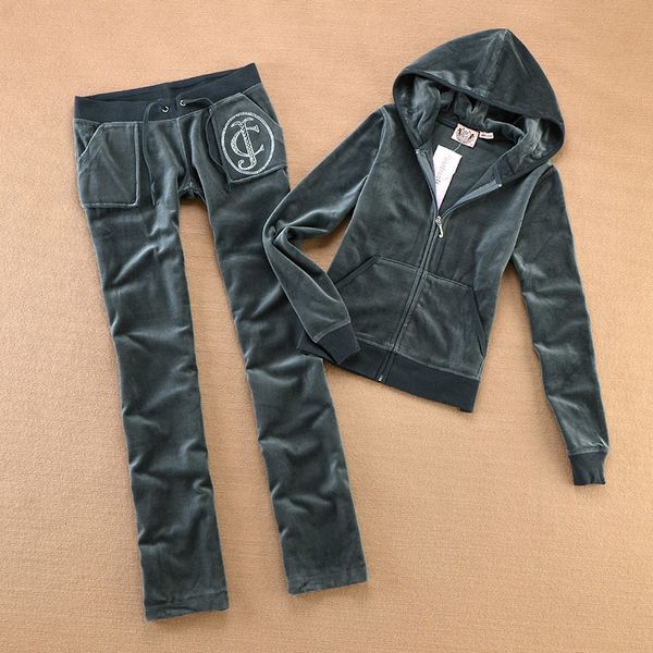 2021 brand spring/fall women's velvet women's sport hoodie and pants fat sister tracksuit women's suit, Gray
2021 brand spring/fall women's velvet women's sport hoodie and pants fat sister tracksuit women's suit, Gray