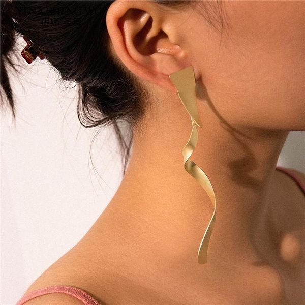 dangle & chandelier design gold color metal long earrings for charm women punk geometric minimalist jewelry party accessory, Silver
dangle & chandelier design gold color metal long earrings for charm women punk geometric minimalist jewelry party accessory, Silver