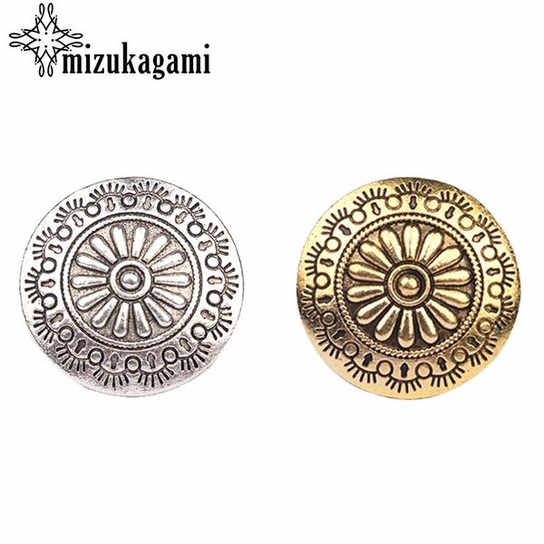 charms 3pcs/lot 30mm retro zinc alloy round gold daisy decorative buttons flowers pendants for diy accessories, Bronze;silver
charms 3pcs/lot 30mm retro zinc alloy round gold daisy decorative buttons flowers pendants for diy accessories, Bronze;silver