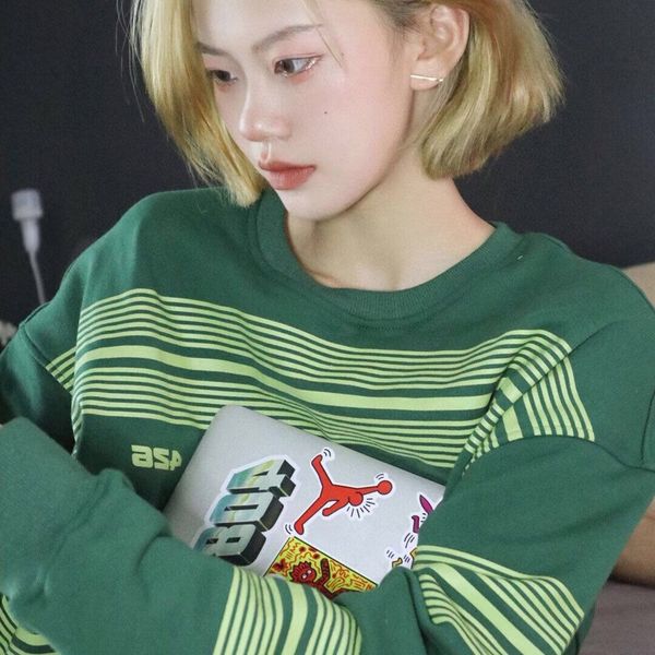guochao f426 round neck knitted pullover sweater couple stripe printed os sweater loose long sleeve for men and women, Black
guochao f426 round neck knitted pullover sweater couple stripe printed os sweater loose long sleeve for men and women, Black