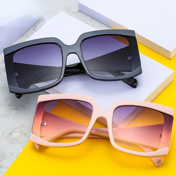 2022new large frame square sunglasses women's shooting big face thin uv400 proof sun glasses quality wholesale designer lux, White;black
2022new large frame square sunglasses women's shooting big face thin uv400 proof sun glasses quality wholesale designer lux, White;black