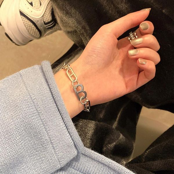link, chain 2021 trendy fashion letter b series metal design sense girlfriends sisters bracelet creative jewelry, Black
link, chain 2021 trendy fashion letter b series metal design sense girlfriends sisters bracelet creative jewelry, Black