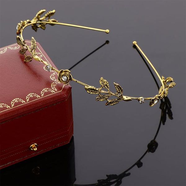 other vintage women rose leaf shiny rhinestone headband hairband jewelry metal hair hoop, Golden;white
other vintage women rose leaf shiny rhinestone headband hairband jewelry metal hair hoop, Golden;white