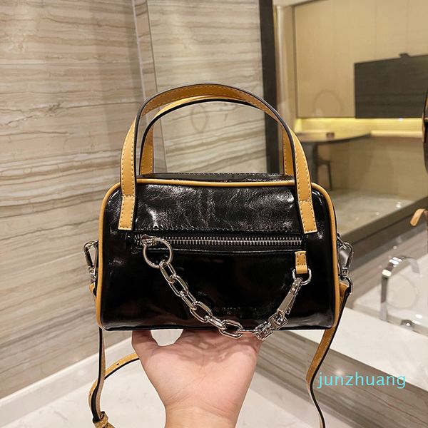 fashion womens handle totes underarm bag crossbody shoulder chains oil wax leather two-tone mini flap lady handbags
fashion womens handle totes underarm bag crossbody shoulder chains oil wax leather two-tone mini flap lady handbags