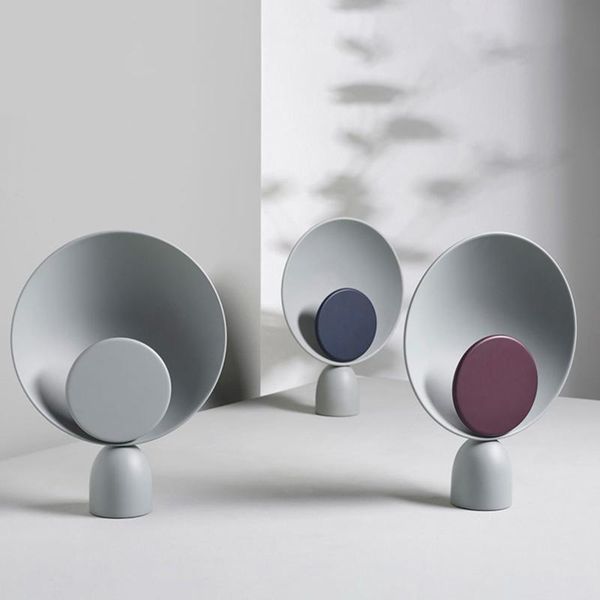 modern simple pink blue paint hardware table lamp nordic color children's room decoration led round metal white desk lamps
modern simple pink blue paint hardware table lamp nordic color children's room decoration led round metal white desk lamps