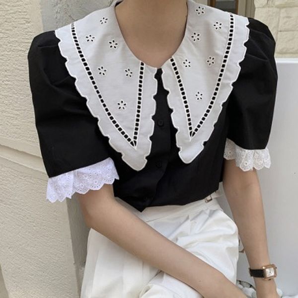 korean chic summer niche retro doll collar hook flower hit color loose single-breasted puff sleeve shirt female 210522, White
korean chic summer niche retro doll collar hook flower hit color loose single-breasted puff sleeve shirt female 210522, White