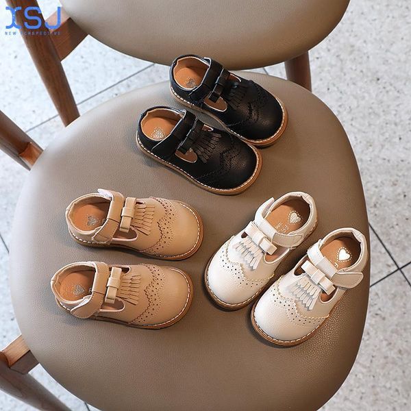 flat shoes girls spring and autumn style children' leather soft sole girl princess retro, Black;grey
flat shoes girls spring and autumn style children' leather soft sole girl princess retro, Black;grey