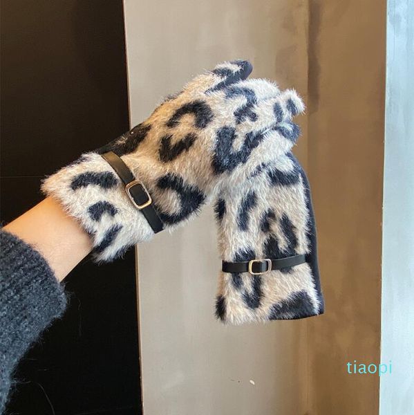 five fingers gloves women' autumn winter thicken warm leopard faux fur lady' touchscreen glove driving r3420, Blue;gray
five fingers gloves women' autumn winter thicken warm leopard faux fur lady' touchscreen glove driving r3420, Blue;gray
