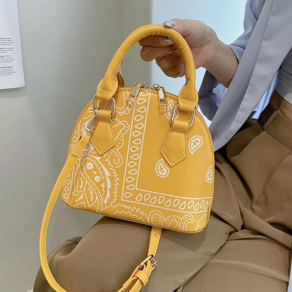 evening bags luxury 2021 designer summer ladies cashew flower pu material shell handbag chain single shoulder cross bag
evening bags luxury 2021 designer summer ladies cashew flower pu material shell handbag chain single shoulder cross bag