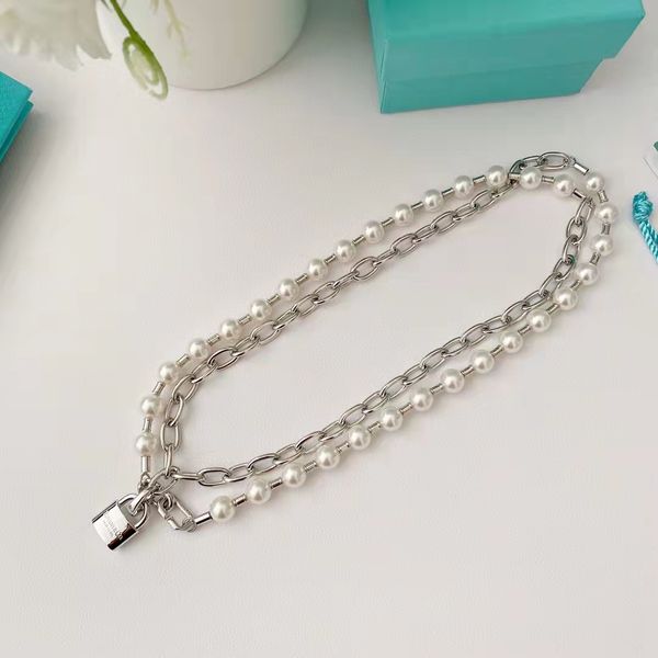 2022 brand original jewelry designer necklace new u-shaped pearl female personality simple high-end sweater chain, Silver
2022 brand original jewelry designer necklace new u-shaped pearl female personality simple high-end sweater chain, Silver
