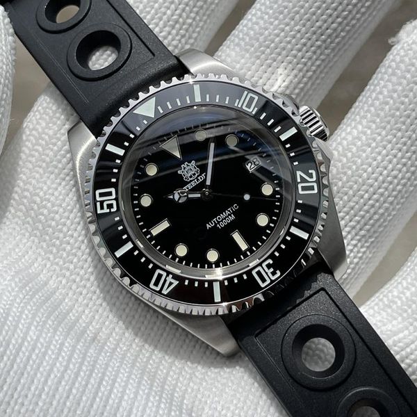 wristwatches sd1964 steeldive brand 2021 arrival 45.4mm men sapphire glass luminous 1000m waterproof nh35 dive watch with ceramic bezel, Slivery;brown
wristwatches sd1964 steeldive brand 2021 arrival 45.4mm men sapphire glass luminous 1000m waterproof nh35 dive watch with ceramic bezel, Slivery;brown