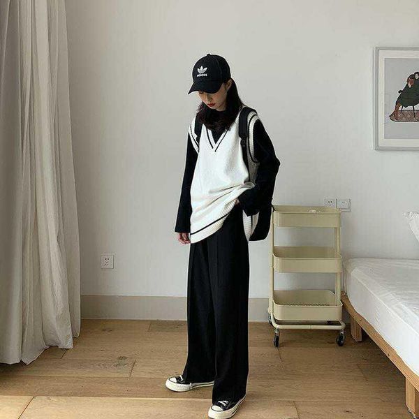 women's vests spring and summer korean sweater women loose wild pullover vest knitted bottoming shirt, Black;white
women's vests spring and summer korean sweater women loose wild pullover vest knitted bottoming shirt, Black;white