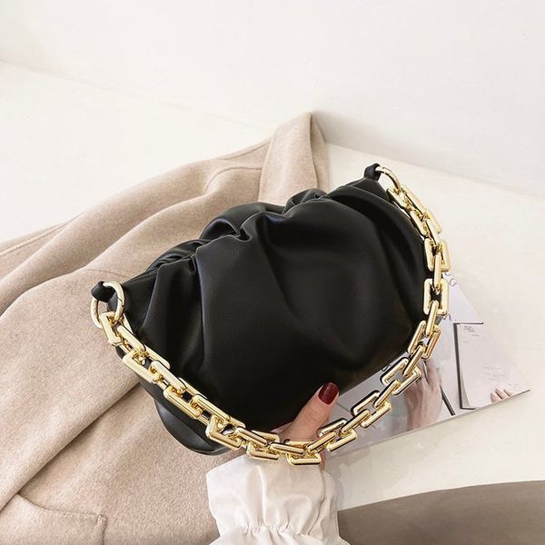 design s lock nylon cloth single shoulder single shoulder messenger bag new cloud chain women's fashion bag
design s lock nylon cloth single shoulder single shoulder messenger bag new cloud chain women's fashion bag