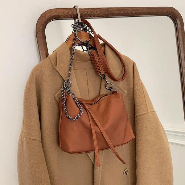 cross body vintage simply pu leather crossbody bags for women 2021 solid color shoulder messenger bag lady chain travel handbag
cross body vintage simply pu leather crossbody bags for women 2021 solid color shoulder messenger bag lady chain travel handbag