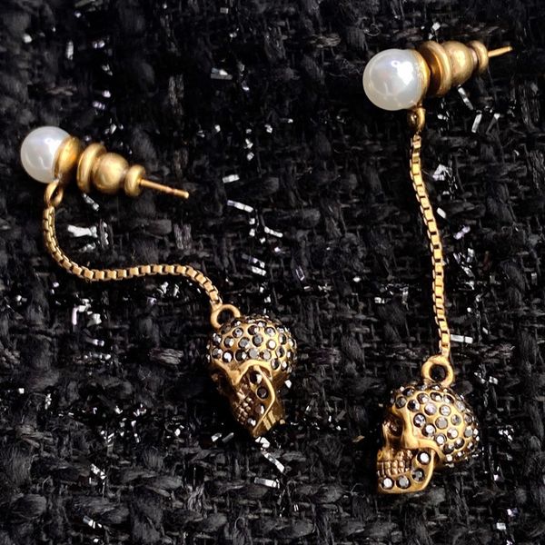 70% off new fashion in 2021, simple pearl earrings, women's fashion, exaggerated 925 silver needles, Golden;silver
70% off new fashion in 2021, simple pearl earrings, women's fashion, exaggerated 925 silver needles, Golden;silver