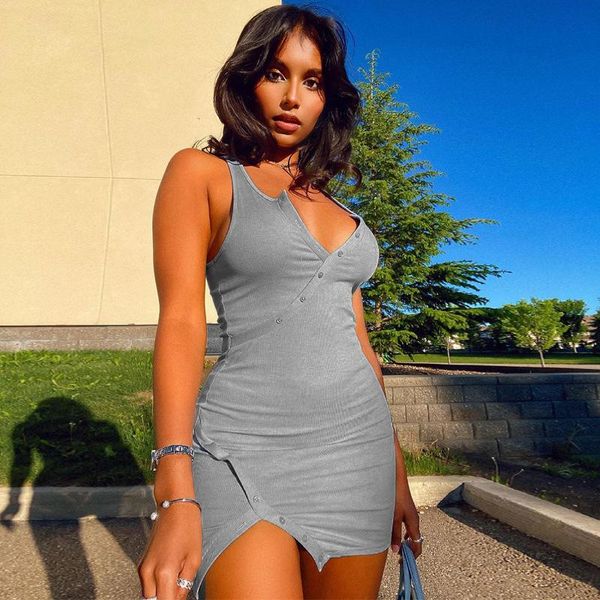 casual dresses summer ladies temperament short hip skirt solid color sleeveless v-neck irregular slim split dress vacation style, Black;gray
casual dresses summer ladies temperament short hip skirt solid color sleeveless v-neck irregular slim split dress vacation style, Black;gray