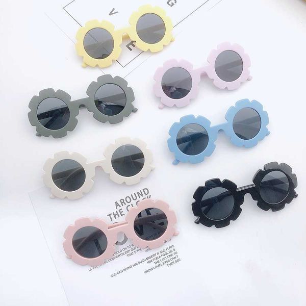 little fresh flowers lovely boys and girls sunglasses korean fashion cute children glasses, Blue
little fresh flowers lovely boys and girls sunglasses korean fashion cute children glasses, Blue