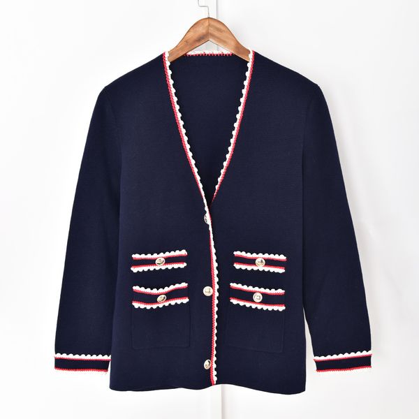 2021 autumn fall long sleeves v neckline blue cardigan french style contrast color knitted double pockets contrast trim single-breasted swea, White;black
2021 autumn fall long sleeves v neckline blue cardigan french style contrast color knitted double pockets contrast trim single-breasted swea, White;black