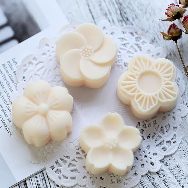craft tools silicone mold flower rattan jelly pudding handmade soap decor baking dessert chocolate fondant home decoration
craft tools silicone mold flower rattan jelly pudding handmade soap decor baking dessert chocolate fondant home decoration