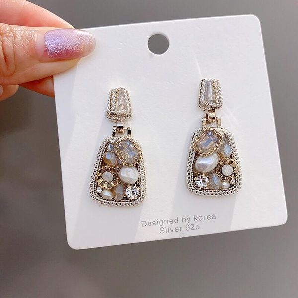 stud a earring with very good texture, ethnic style elements, european and american luxury ladies, Golden;silver
stud a earring with very good texture, ethnic style elements, european and american luxury ladies, Golden;silver