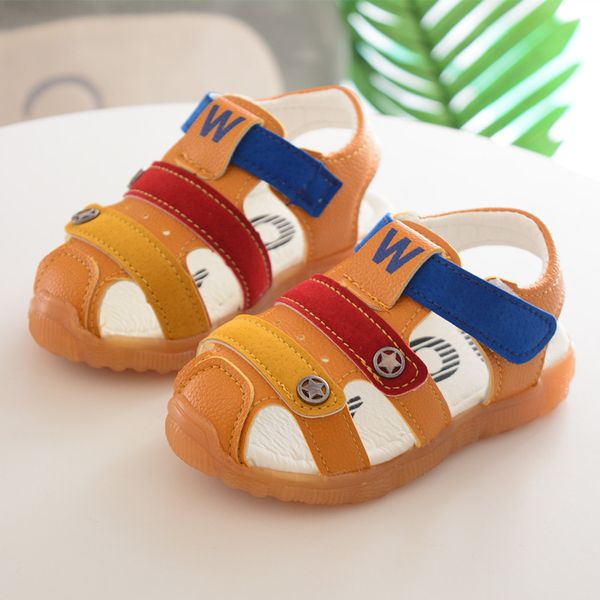 2021 summer new boy sandals baotou anti-skid beef tendon bottom skin shoes in the child boy baby, Black;red
2021 summer new boy sandals baotou anti-skid beef tendon bottom skin shoes in the child boy baby, Black;red