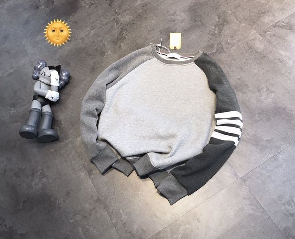 hoodies t shirt street fashion brand tb yarn dyed four bars contrast raglan sleeves men's and women's round neck plush loose sweat, Black
hoodies t shirt street fashion brand tb yarn dyed four bars contrast raglan sleeves men's and women's round neck plush loose sweat, Black