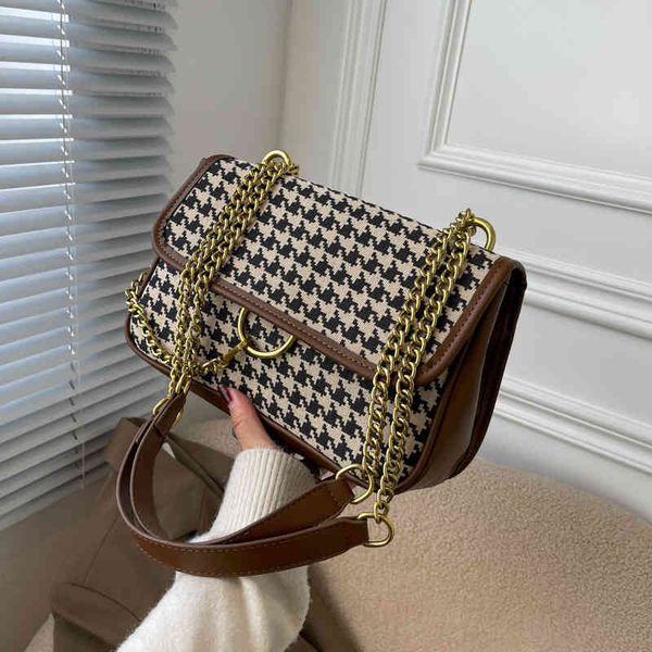 2021 winter thousand bird lattice small square bag women's korean version fashion texture foreign style single shoulder oblique span, Black;red
2021 winter thousand bird lattice small square bag women's korean version fashion texture foreign style single shoulder oblique span, Black;red