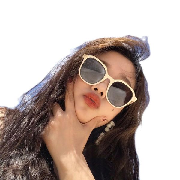 sunglasses net red street shooting personality women selling round retro large-framed polarized, White;black
sunglasses net red street shooting personality women selling round retro large-framed polarized, White;black