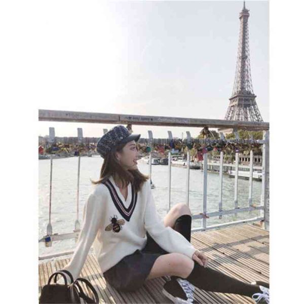 sweaters women's luxury designer women bee embroidery knitted v-neck pullover sweater jumpers 9vbq, White;black
sweaters women's luxury designer women bee embroidery knitted v-neck pullover sweater jumpers 9vbq, White;black