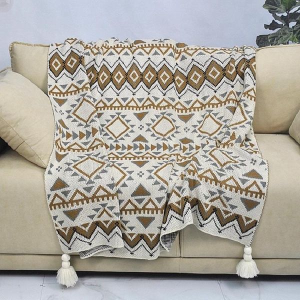 blankets 2021 127*152cm thread blanket with tassel throw for bed sofa home textile fashion cape knitted
blankets 2021 127*152cm thread blanket with tassel throw for bed sofa home textile fashion cape knitted